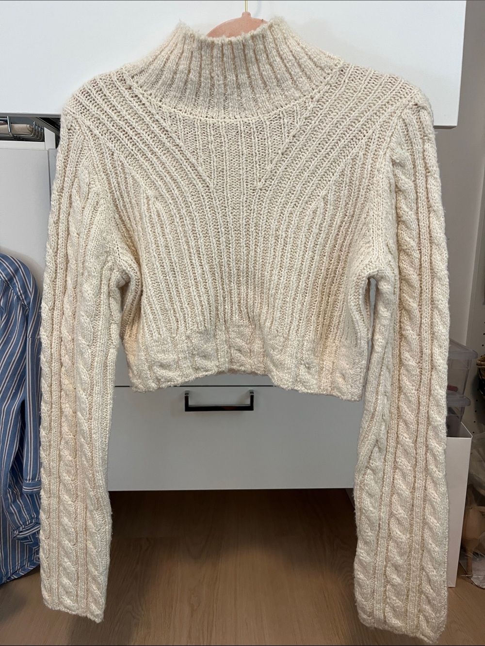 & Other Stories Wool Cropped Cable Turtleneck Sweater S